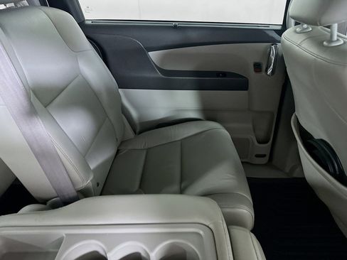 Used 2014 Honda Odyssey EX-L image 30