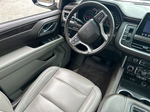 Used 2021 Chevrolet Suburban Z71 AWD/4WD image 23
