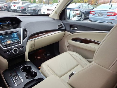 Used 2018 Acura MDX SH-AWD w/ Technology Package image 16