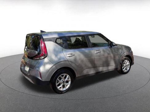 Used 2025 Kia Soul LX w/ LX Technology Package image 15