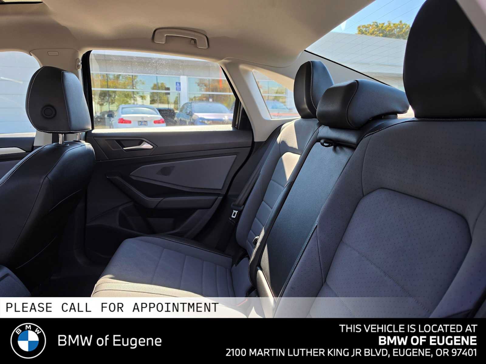 Used 2025 Volkswagen Jetta SE FWD image 20