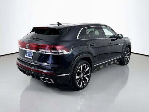 Certified 2024 Volkswagen Atlas Cross Sport SEL Premium R-Line AWD/4WD image 9
