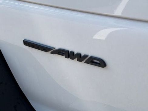 Used 2026 Subaru Outback Premium AWD/4WD image 13