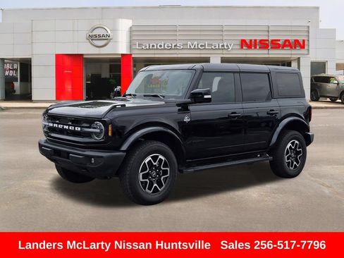 Used 2024 Ford Bronco Outer Banks AWD/4WD image 9