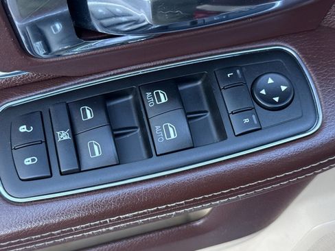 Used 2014 RAM 3500 Laramie w/ Cold Weather Group image 12