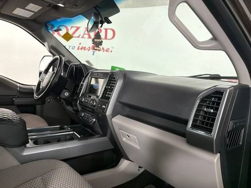 Used 2018 Ford F150 XLT w/ Equipment Group 302A Luxury AWD/4WD image 15