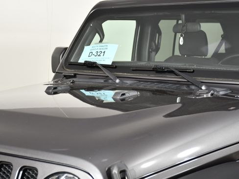 Used 2021 Jeep Wrangler Unlimited Sport AWD/4WD image 11