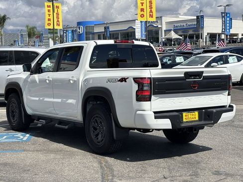 New 2026 Nissan Frontier PRO-4X w/ Pro-4x Convenience Package image 4