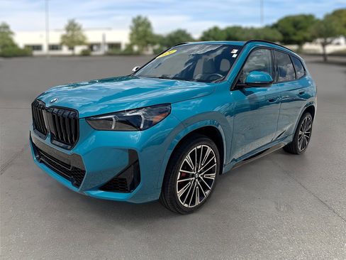 Used 2024 BMW X1 xDrive28i AWD/4WD image 4