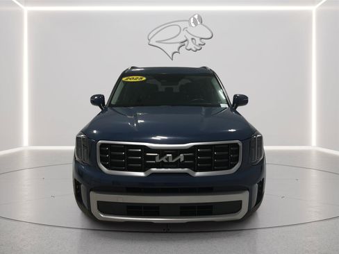 Used 2025 Kia Telluride S FWD image 2