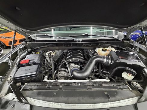 Used 2023 Cadillac Escalade Premium Luxury image 29