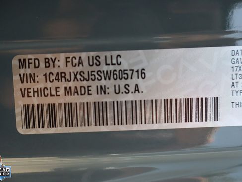Used 2025 Jeep Wrangler Unlimited Rubicon 392 AWD/4WD image 30
