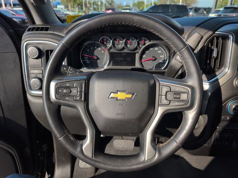 Used 2021 Chevrolet Silverado 1500 LT w/ Convenience Package II image 23