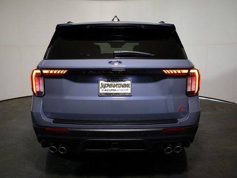 Used 2025 Ford Explorer ST AWD/4WD image 11