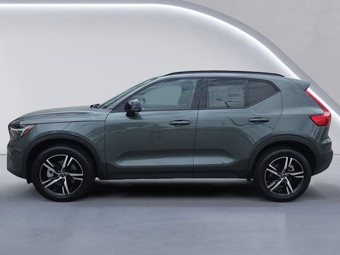 New 2026 Volvo XC40 B5 Core w/ Protection Package Premier AWD/4WD image 6
