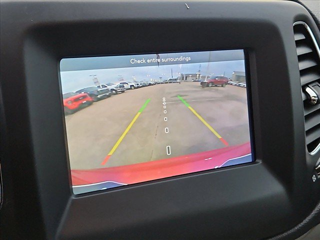Used 2019 Jeep Compass Latitude w/ Popular Equipment Group FWD image 14