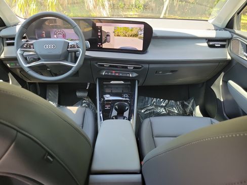 New 2026 Audi Q3 quattro 2.0T AWD/4WD image 13