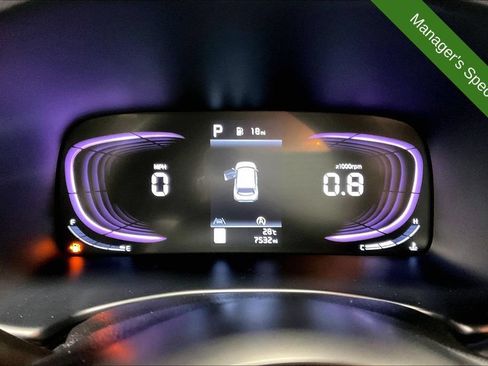 Used 2025 Kia Soul LX w/ LX Technology Package FWD image 26