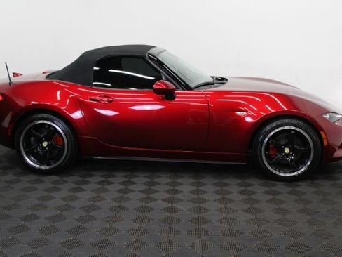 Used 2022 MAZDA MX-5 Miata Grand Touring w/ Weather Package RWD image 27