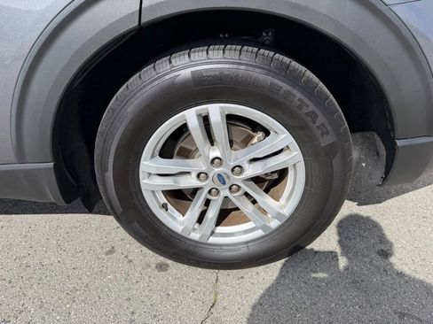 Used 2022 Ford Explorer XLT RWD image 12