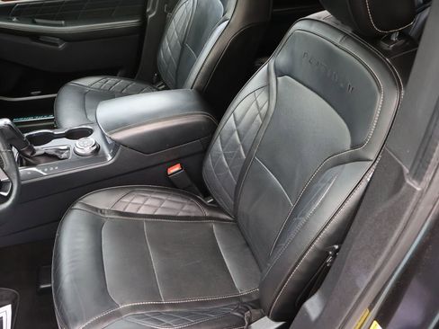 Used 2018 Ford Explorer Platinum AWD/4WD image 21