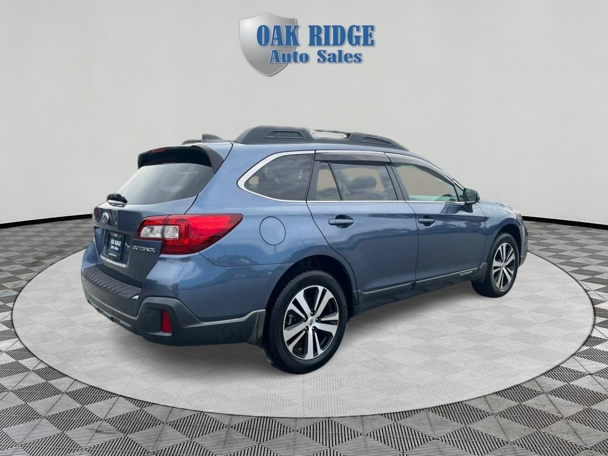 Used 2018 Subaru Outback 2.5i Limited AWD/4WD image 5