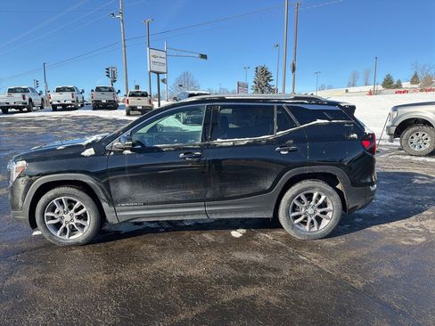 Certified 2022 GMC Terrain SLT w/ Infotainment Package II image 6