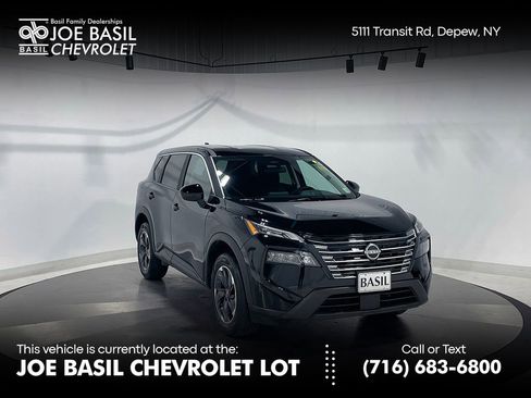 Used 2026 Nissan Rogue SV AWD/4WD image 1