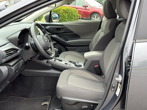 Used 2025 Subaru Crosstrek 2.5i Premium AWD/4WD image 9