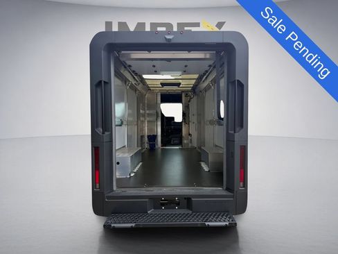 Used 2024 Chevrolet Brightdrop 600 w/ Battery Pack, Max Range AWD/4WD image 5