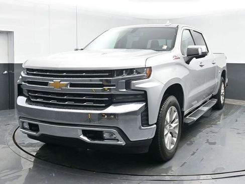 Used 2019 Chevrolet Silverado 1500 LTZ AWD/4WD image 10