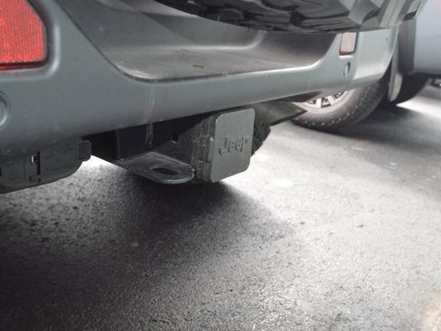 Used 2025 Jeep Wrangler Unlimited Rubicon 4xe w/ Safety Group image 9