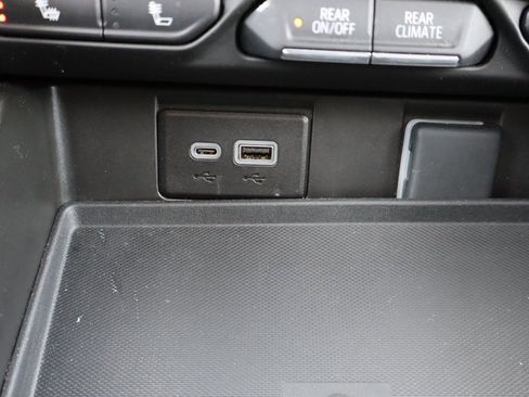 Used 2024 Chevrolet Tahoe RST image 12