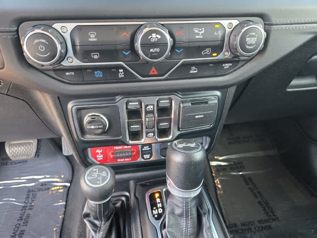 Used 2024 Jeep Wrangler Unlimited Rubicon 4xe AWD/4WD image 14