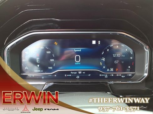 Used 2022 Chevrolet Silverado 1500 LT AWD/4WD image 16