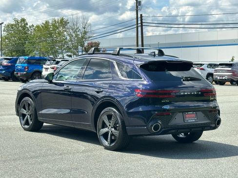Used 2023 Genesis GV70 2.5T w/ Sport Prestige Package AWD/4WD image 3