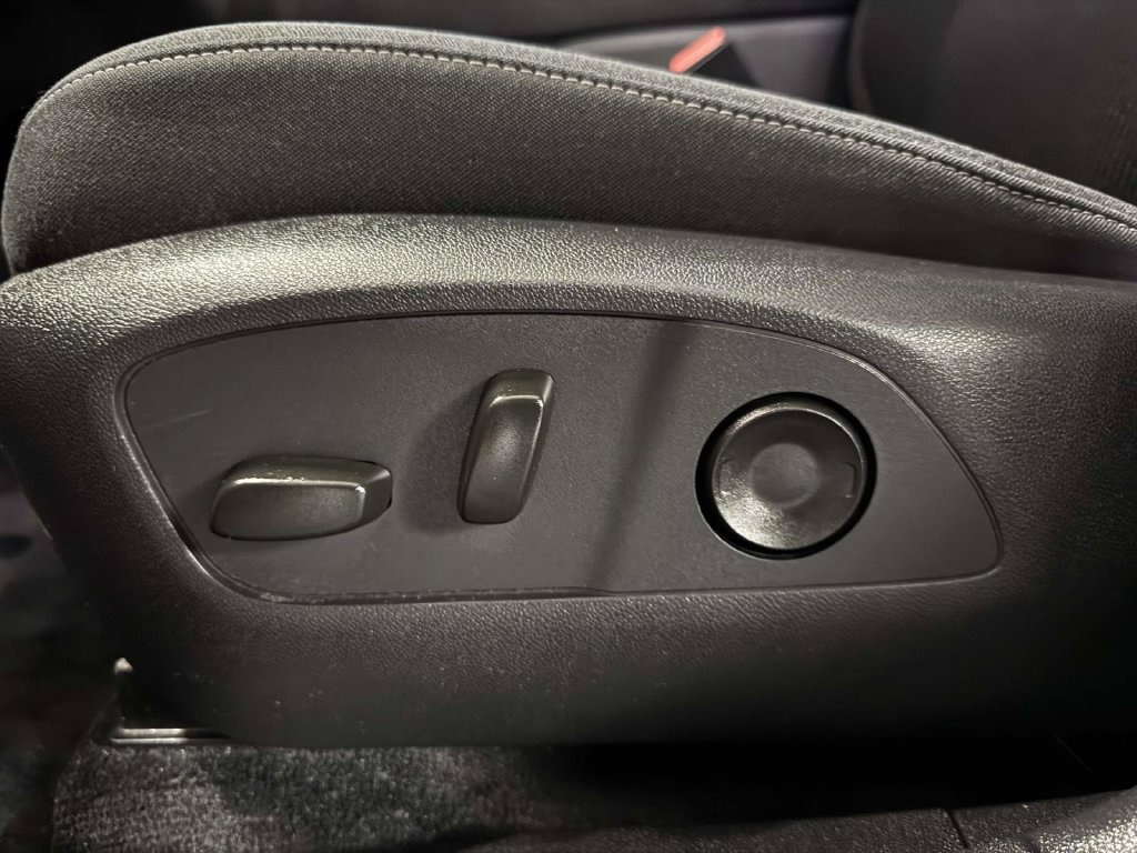 Used 2025 Honda Prologue EX image 20