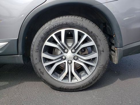 Used 2018 Mitsubishi Outlander AWD image 33