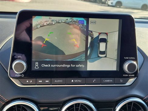 Used 2023 Nissan Sentra SR w/ SR Premium Package image 10