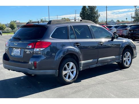 Used 2013 Subaru Outback 3.6R Limited w/ Moonroof Pkg image 7