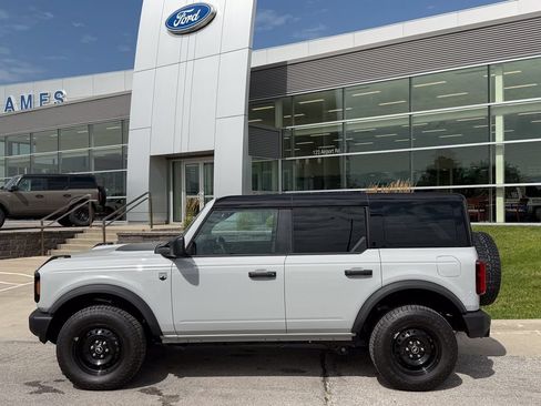 New 2026 Ford Bronco Big Bend AWD/4WD image 3