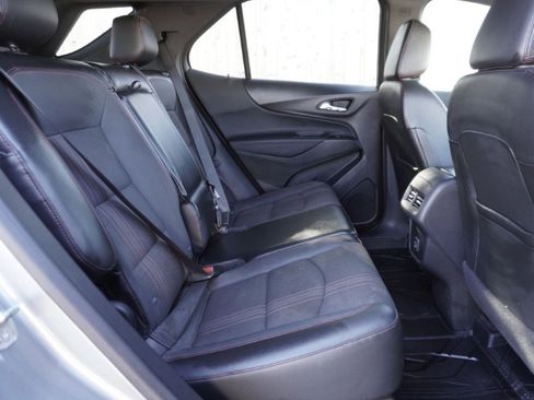 Used 2023 Chevrolet Equinox RS w/ LPO, Floor Liner Package image 9