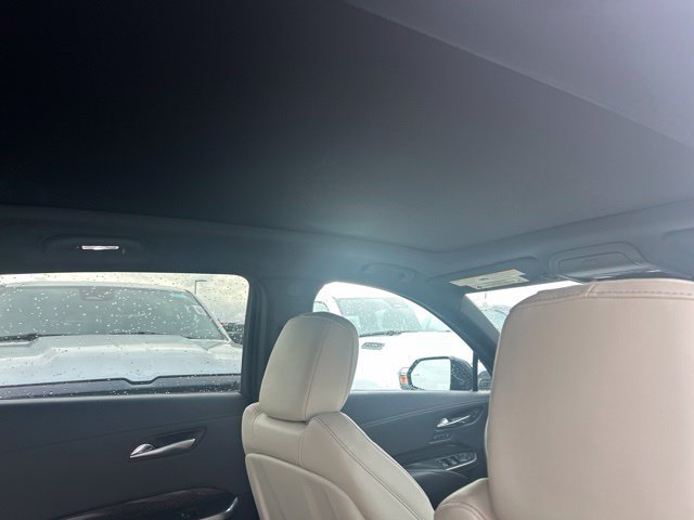 Used 2020 Cadillac XT4 Sport w/ Cold Weather Package AWD/4WD image 9