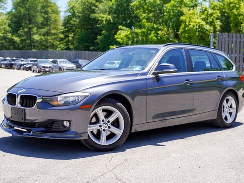 Used 2015 BMW 328i xDrive Wagon AWD/4WD image 3
