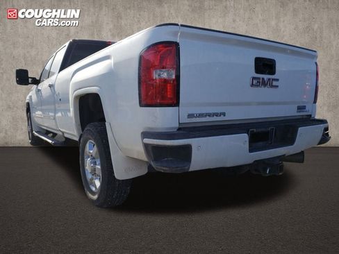 Used 2016 GMC Sierra 3500 Denali w/ Duramax Plus Package image 4