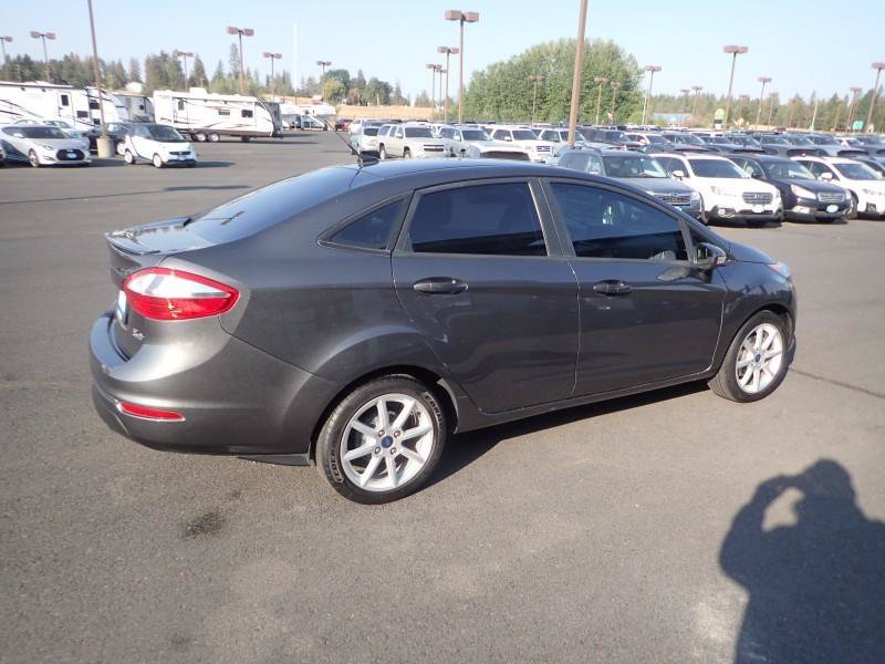 Used 2015 Ford Fiesta SE w/ Equipment Group 201A FWD image 5