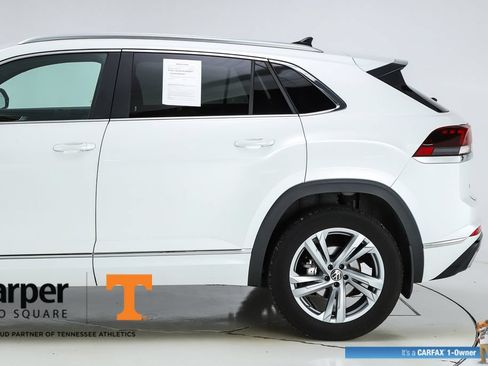 Used 2024 Volkswagen Atlas Cross Sport SEL R-Line AWD/4WD image 43