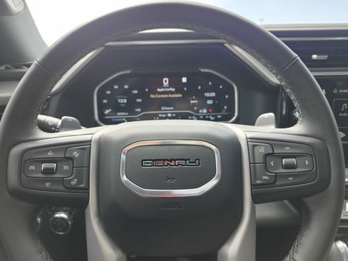 Used 2023 GMC Sierra 1500 Denali w/ Denali Reserve Package AWD/4WD image 31
