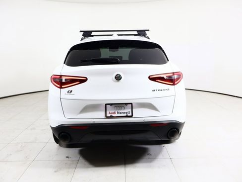 Used 2022 Alfa Romeo Stelvio Sprint image 13