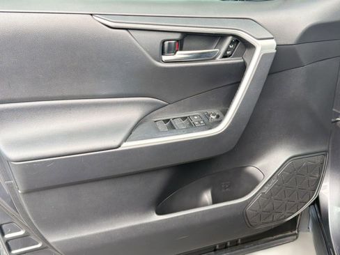 Used 2021 Toyota RAV4 XLE Premium AWD/4WD image 13